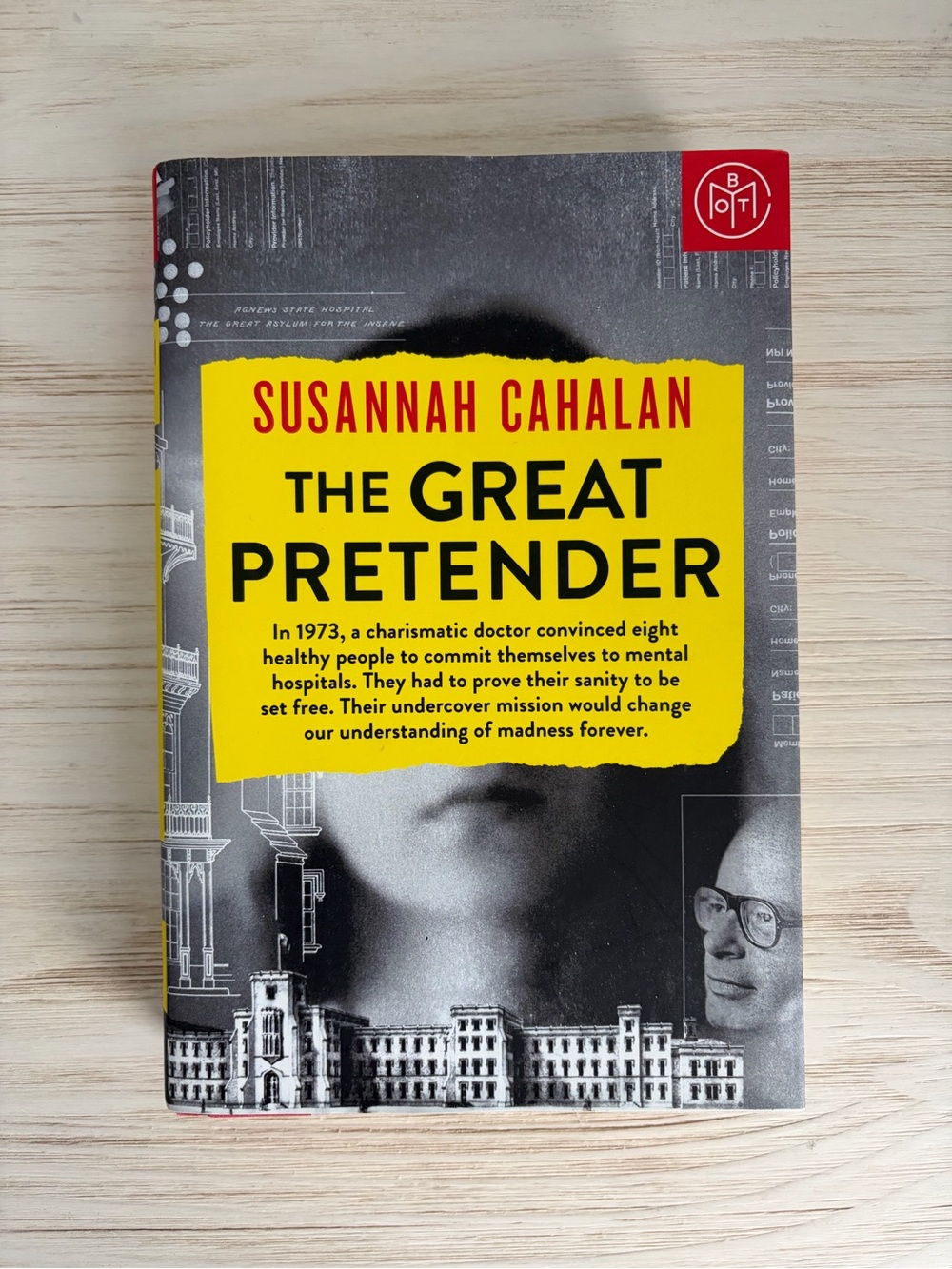 Susannah Cahalan "The Great Pretender" - Yellow & Black Cover
